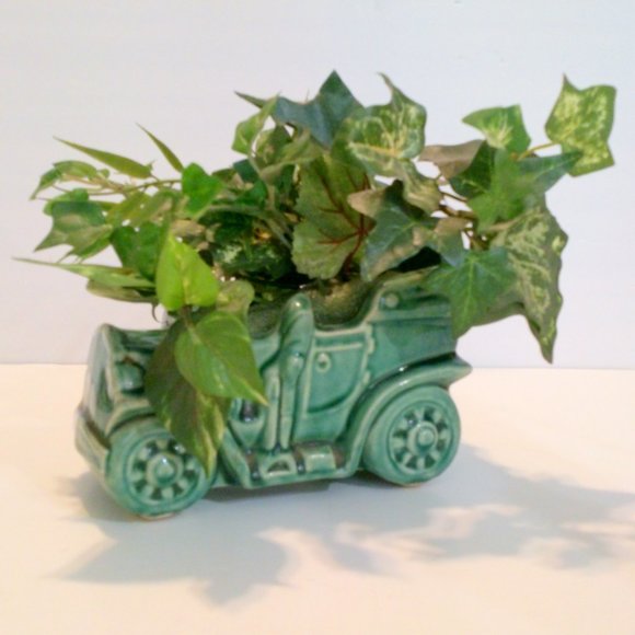 Vintage Mid Century Green Jalopy Car Ceramic Planter with Faux Ivy - Picture 3 of 7